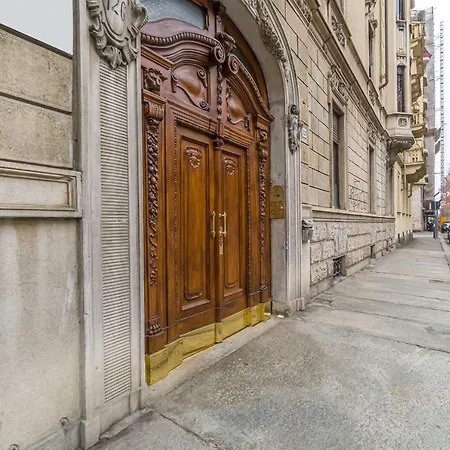 Palazzo Liberty Comodo Al Centro A 200m Dalla Metro - Apt Francia 126 Daire